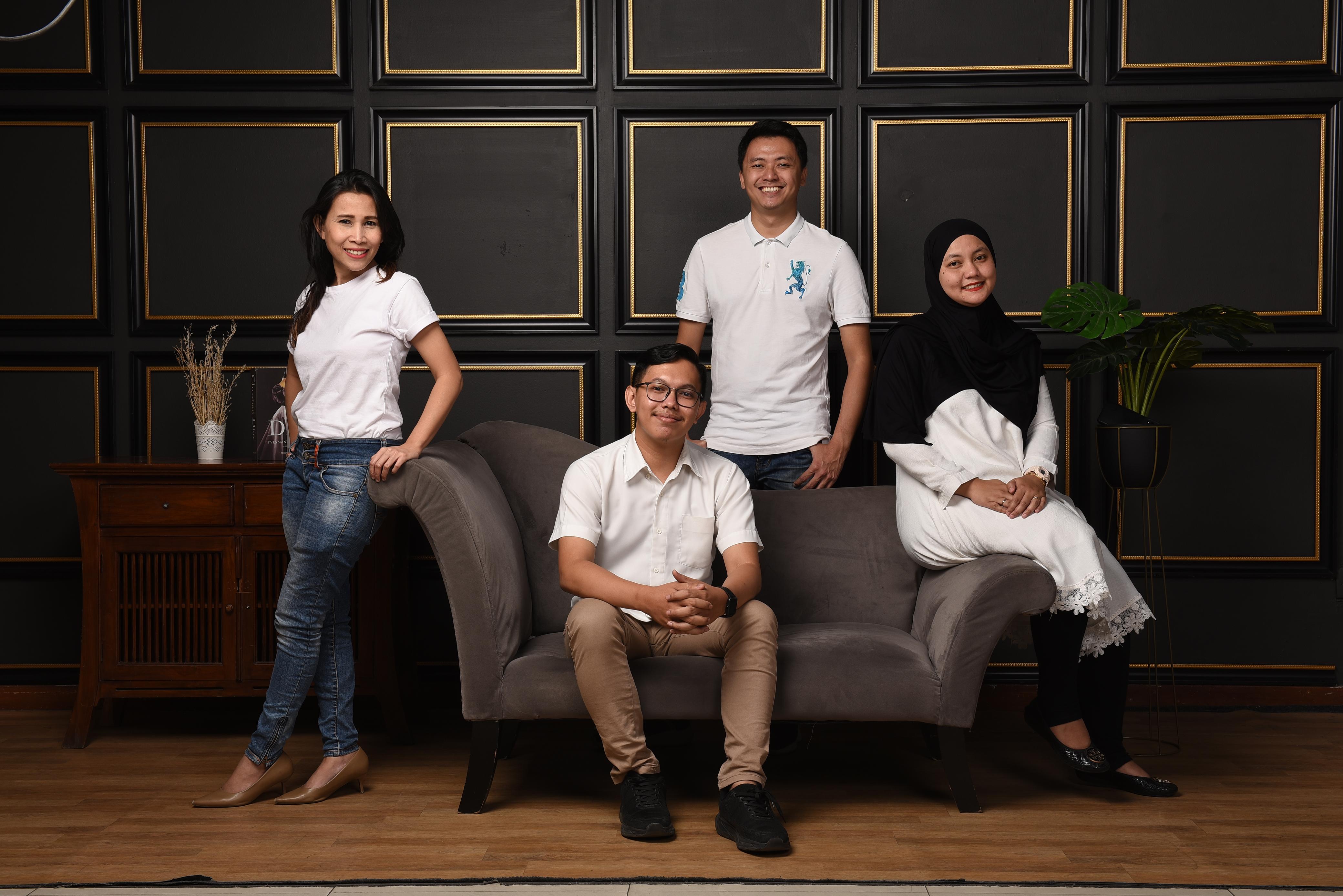 Papyrus Photo Selfie Studio